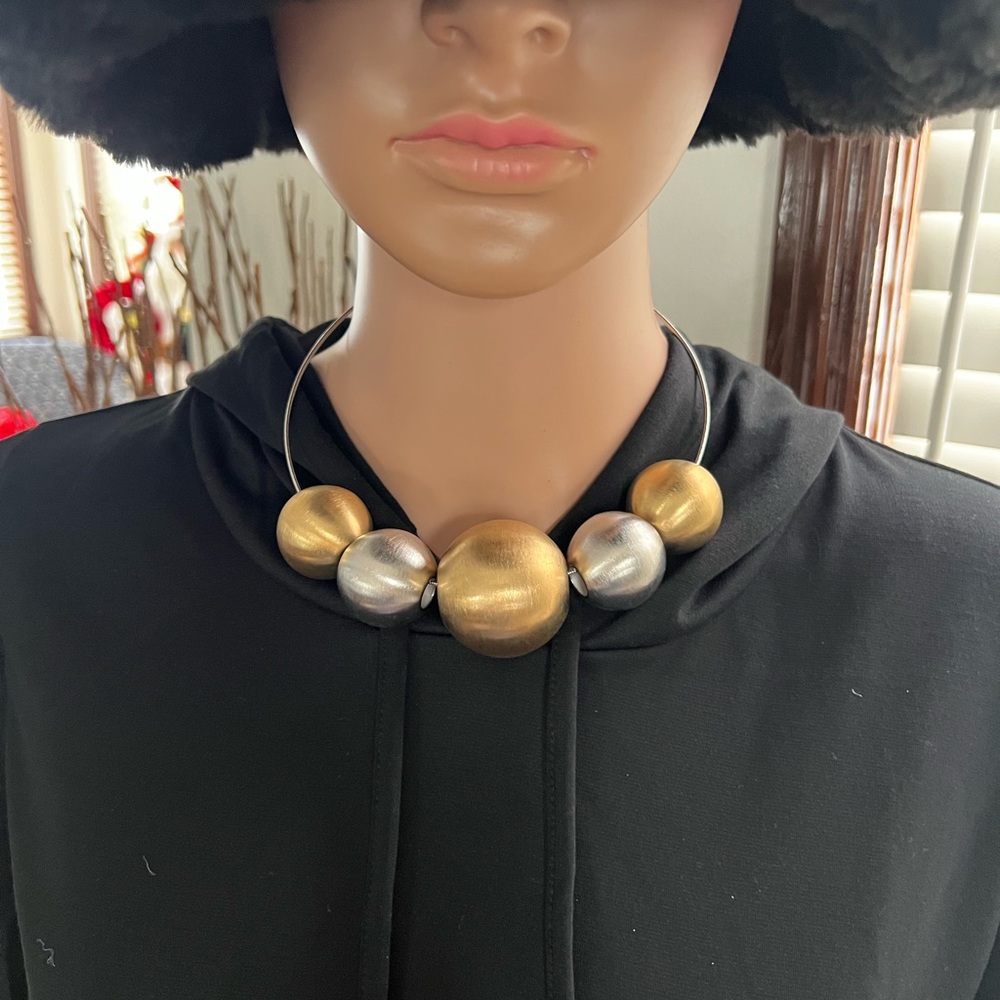 New Forever Crystals Dali Choker Necklace Gold Silver and gold.
